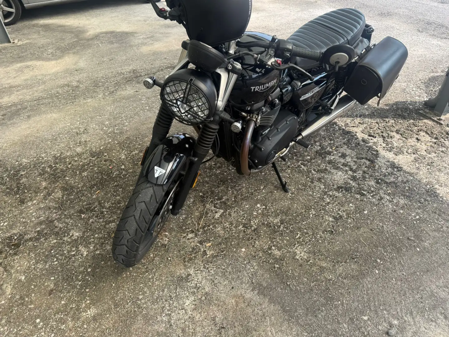 Triumph Street Twin Classic Urban Custom 900cc Negru - 2