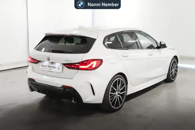 BMW 1 Series view 3