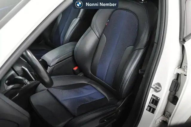 BMW 1 Series view 13