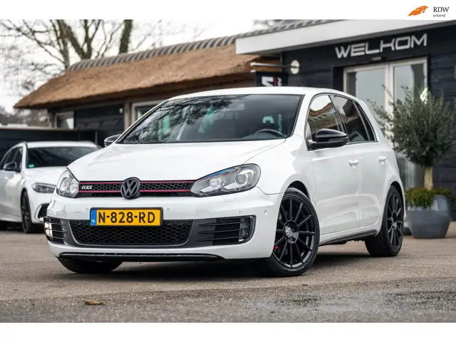 Volkswagen Golf GTI 2.0 Adidas Edition Automaat I Gelimiteerde oplage