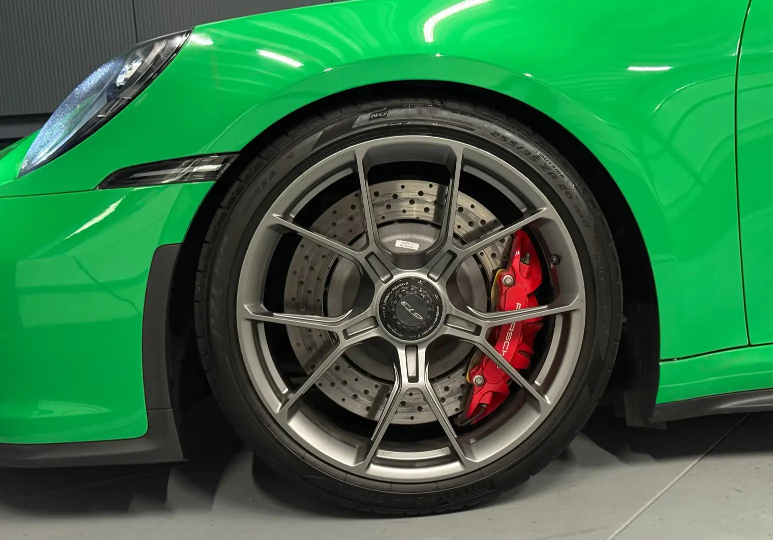 Porsche 992 911 GT3 Clubsport **6-Gang SCHALTER** Grün - 2