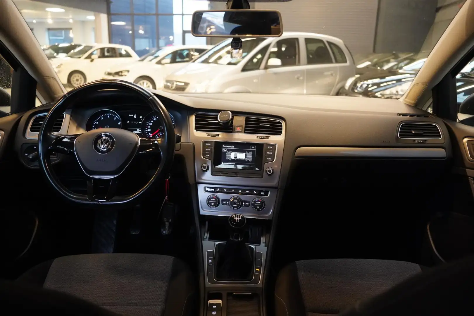 Volkswagen Golf 1.2 TSI Trend Edition | AIRCO | STOELVERW. | PDC | Noir - 2