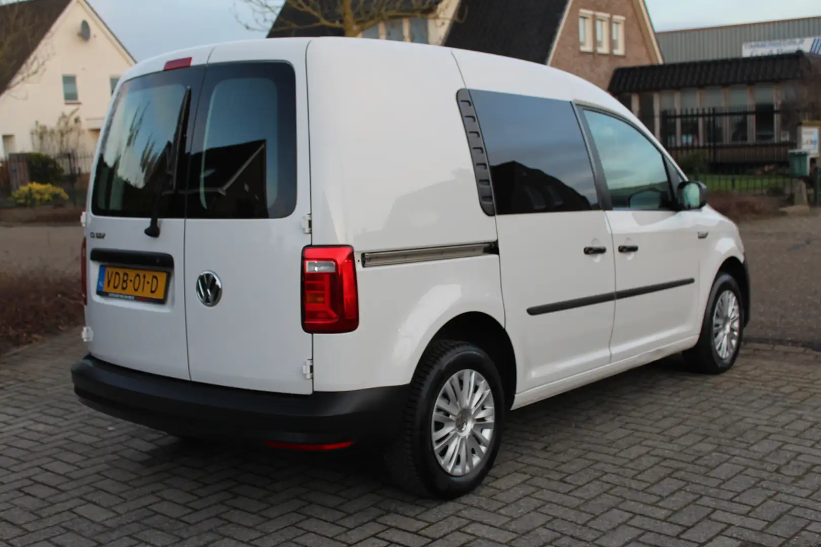 Volkswagen Caddy 2.0 TDI 75KW Euro6 DSG Comfortline ✓ airco ✓ cruis Weiß - 2
