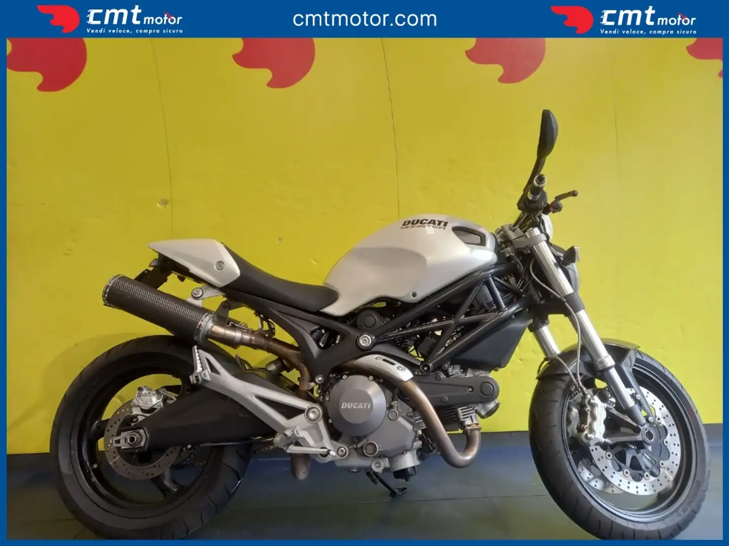 Ducati Monster 696 - 2