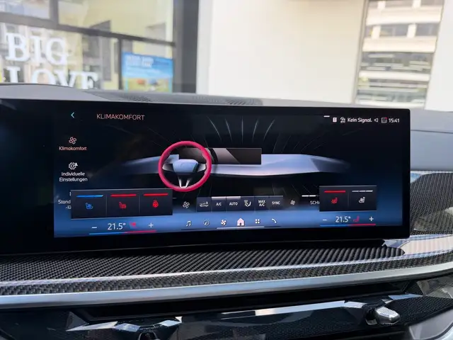 BMW X7 view 15