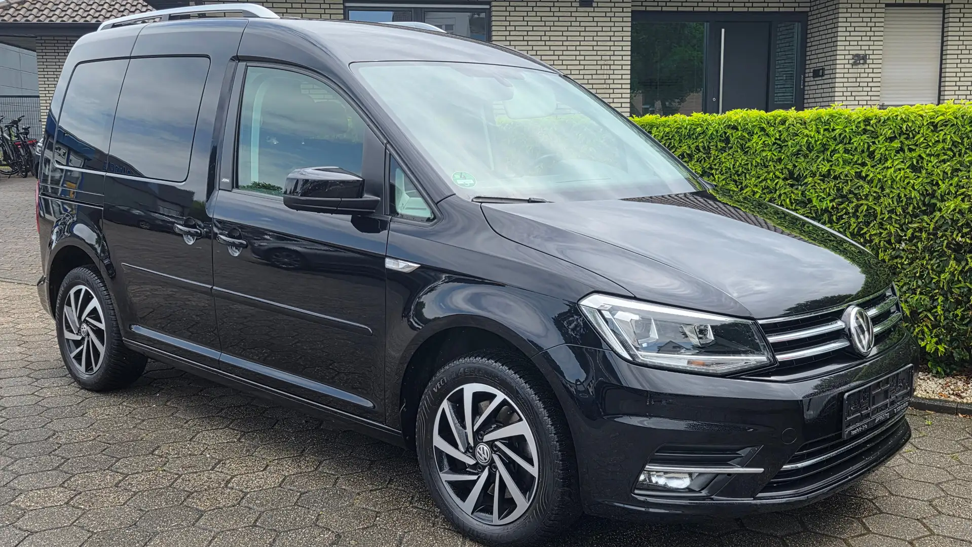 Volkswagen Caddy Join BMT AUTOMATIK AHK ACC Bi-Xenon Schwarz - 1