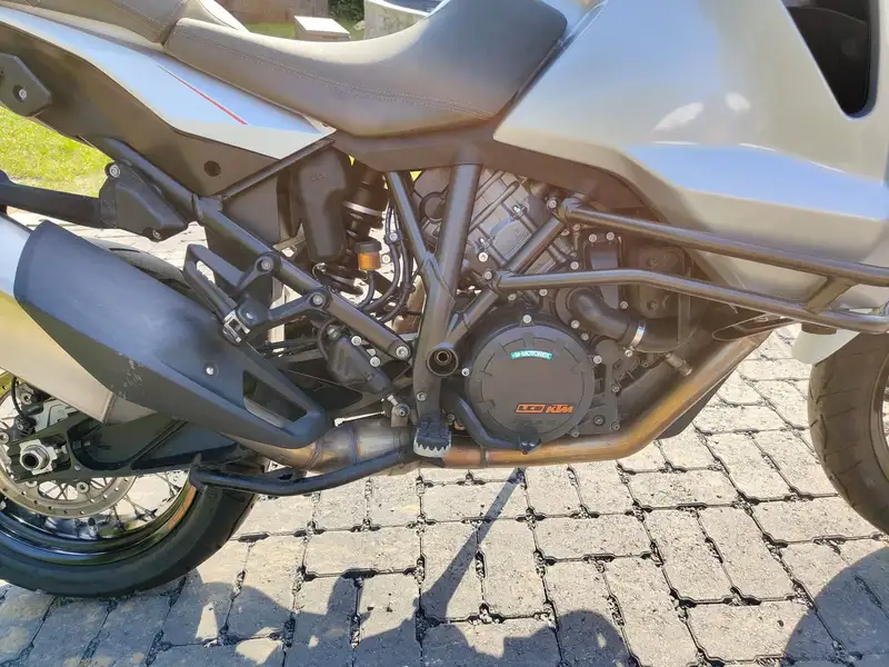 KTM 1290 SUPER ADVENTURE - foto 6