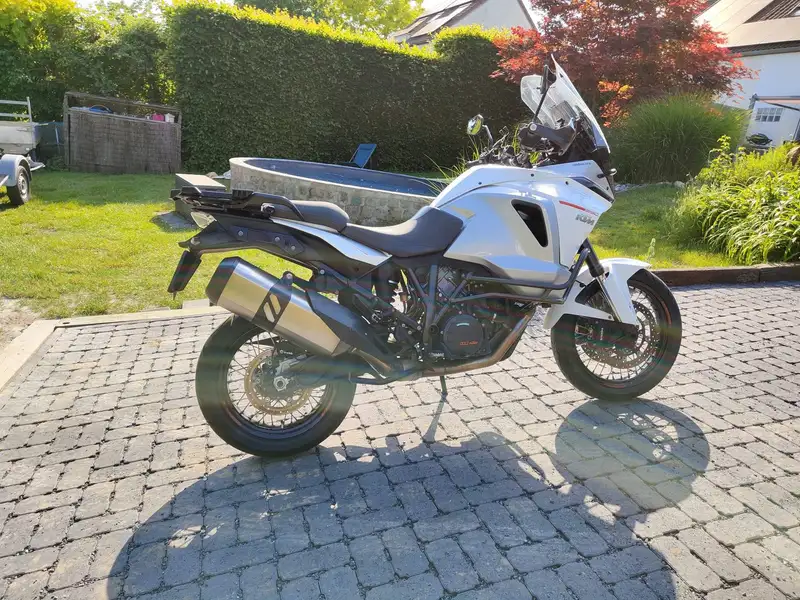 KTM 1290 SUPER ADVENTURE - foto 4