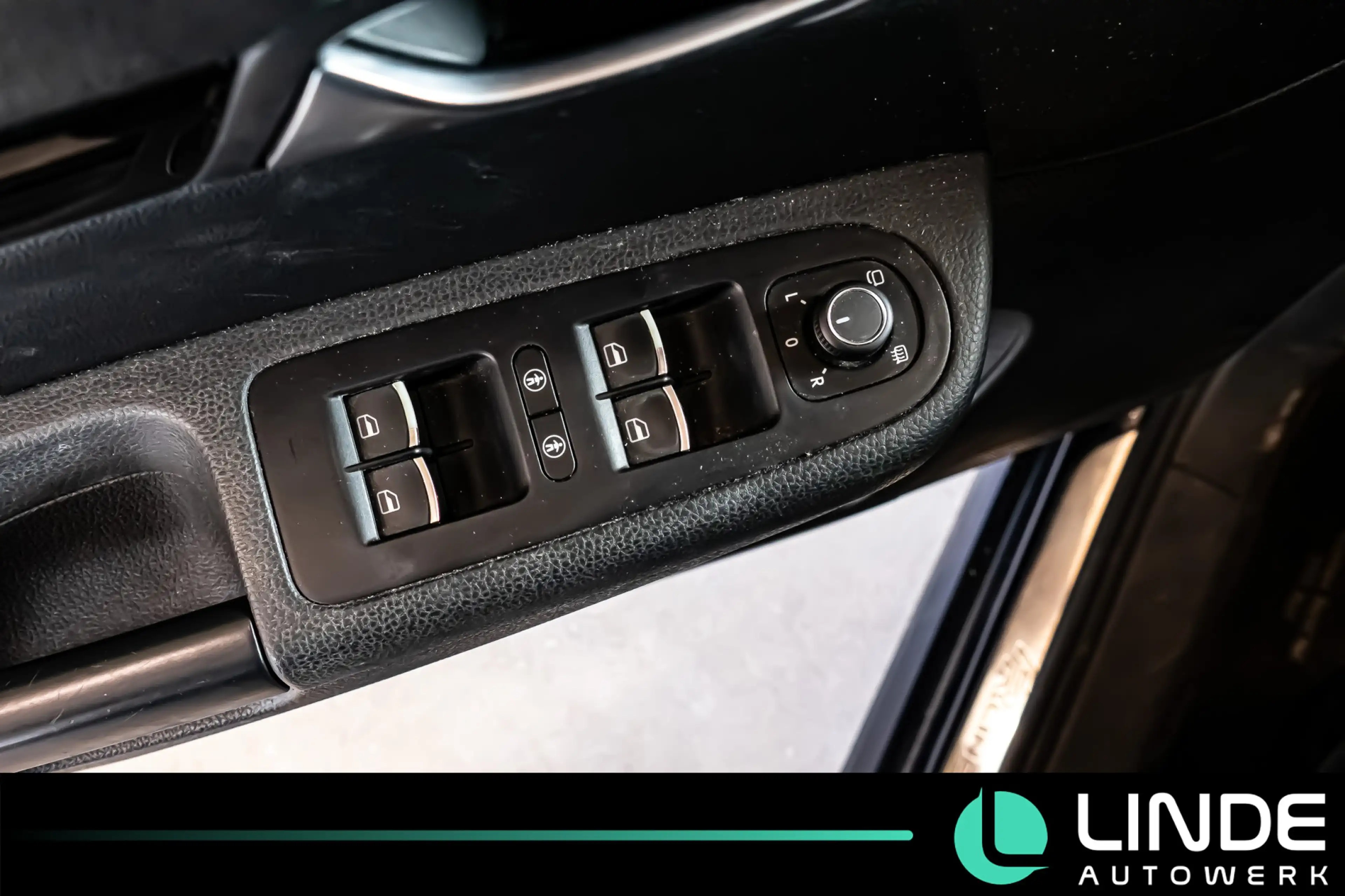 SEAT Alhambra FR-LINE|Bi-XENON|STHZ|TEMPOMAT|KEYLESS — photo 15