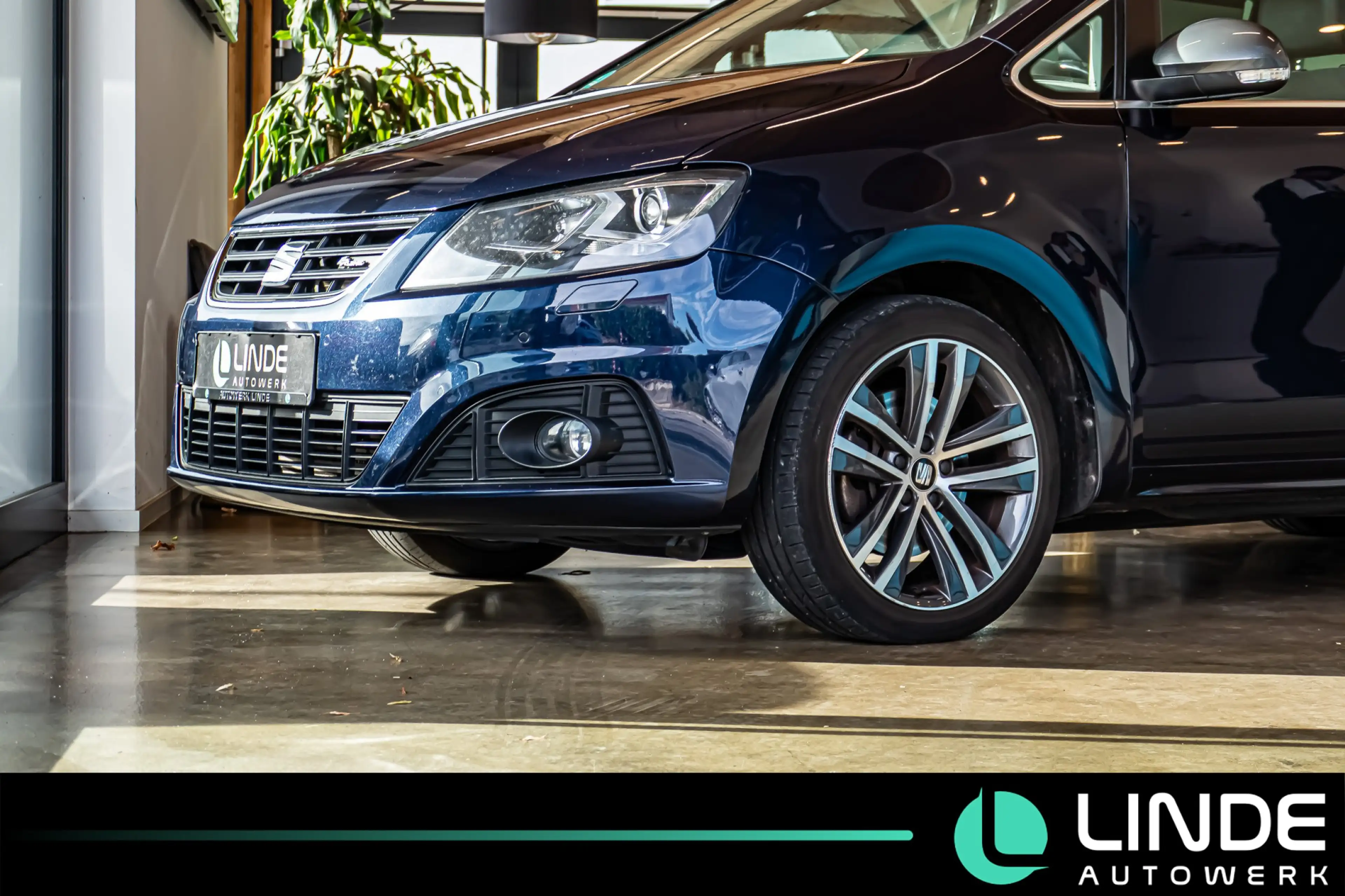 SEAT Alhambra FR-LINE|Bi-XENON|STHZ|TEMPOMAT|KEYLESS — photo 2
