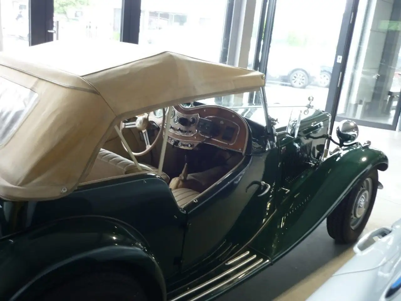 MG TD révisée, moteur, boite, pont, suspension, foto 5