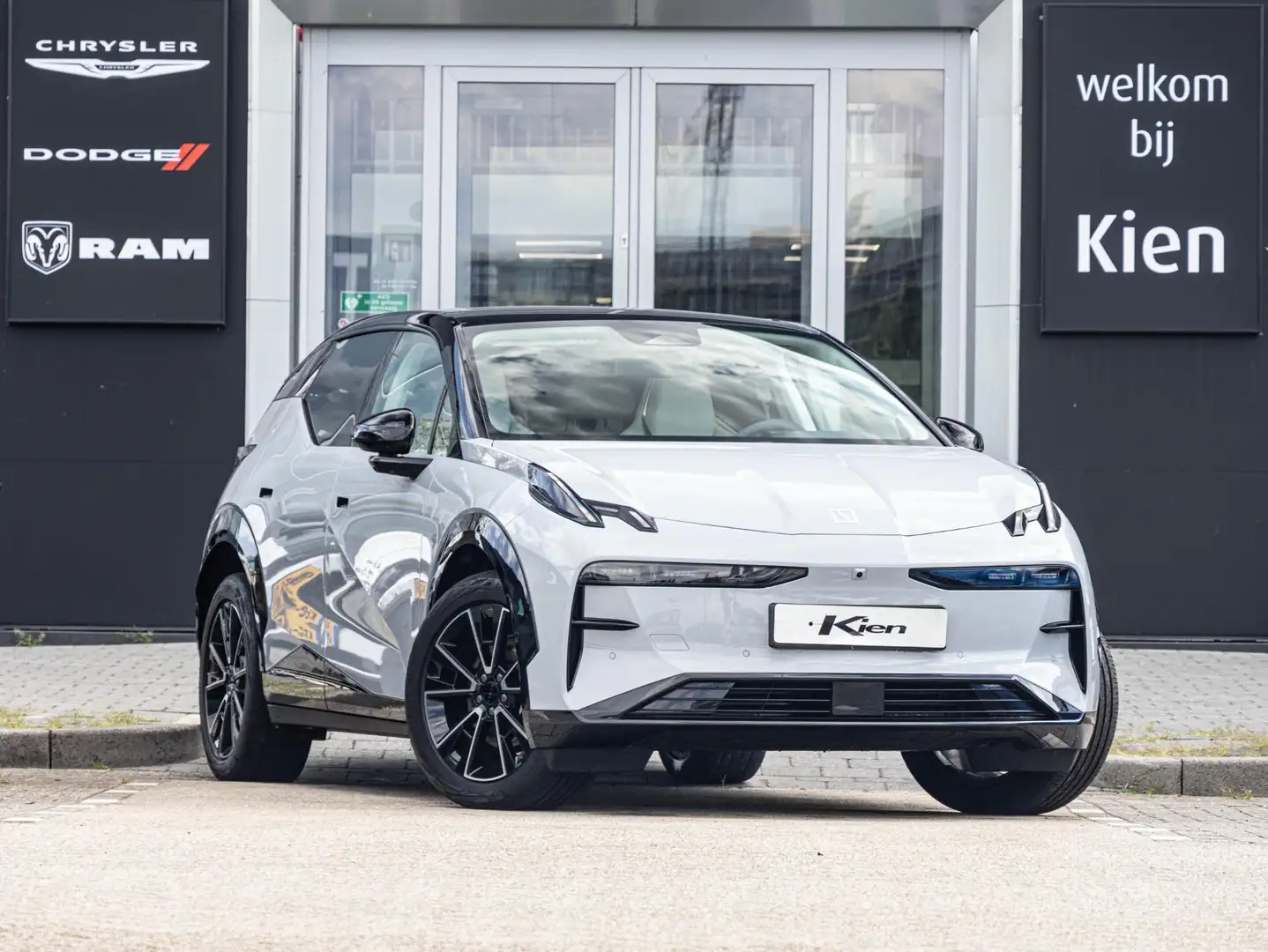 Zeekr X RWD Long Range 69 kWh Grau - 1