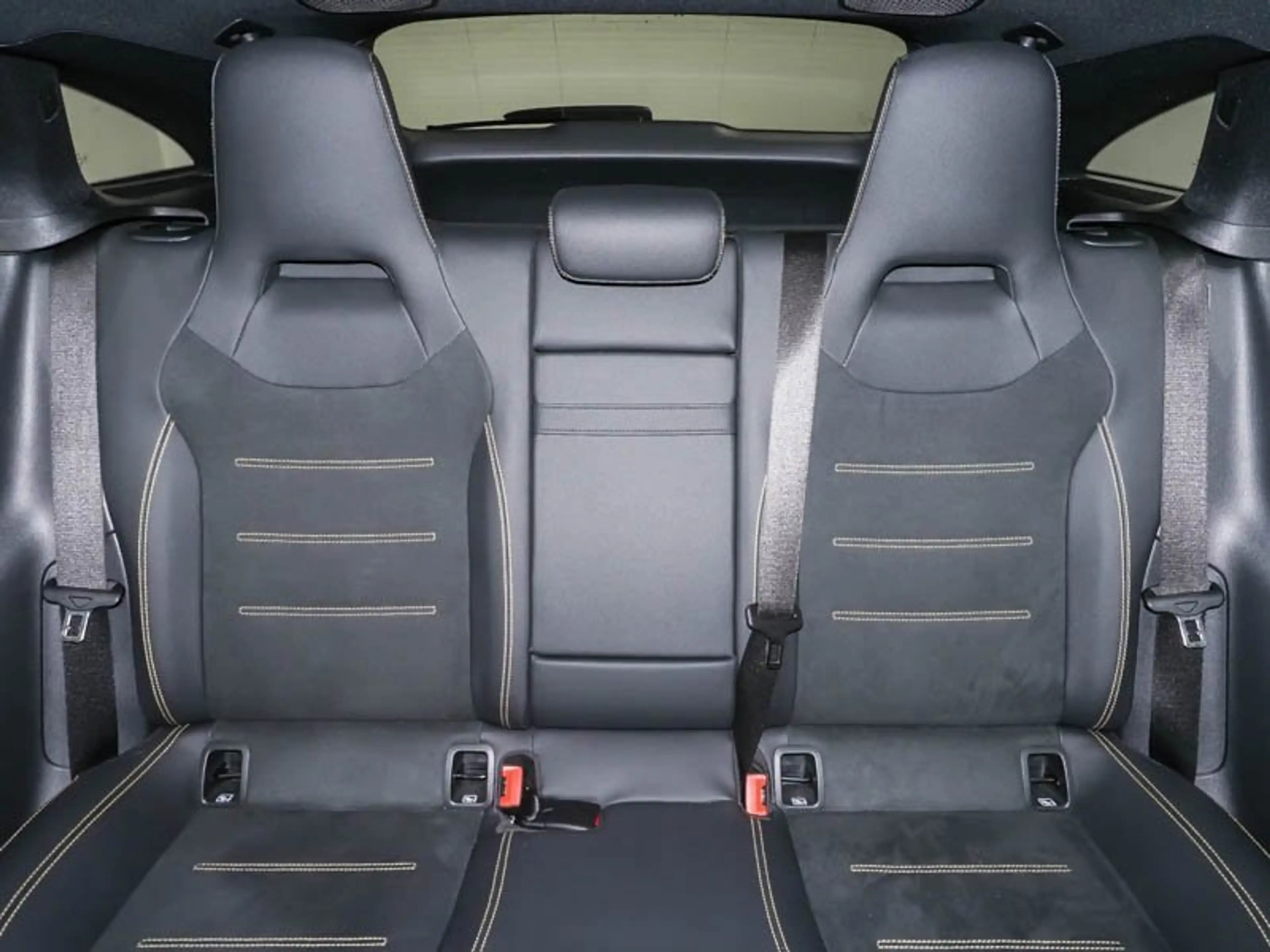 Mercedes-Benz CLA 45 AMG CLA 45 S AMG SB Final AHK Prem+ DISTRO Perf.Sitz — photo 10