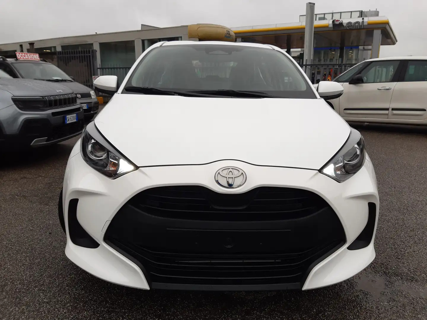 Toyota Yaris 1.5 MHEV Active IN ARRIVO Bianco - 2