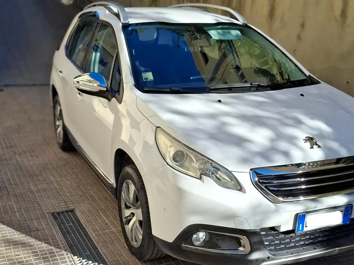 Peugeot 2008 2008 1.2 puretech 12v Allure s Білий - 2