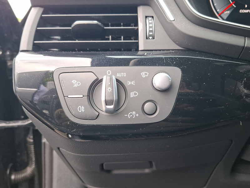Audi A4 Avant 40 TDI quattro S line Head-Up, Matrix-LED, Ambiente — photo 23