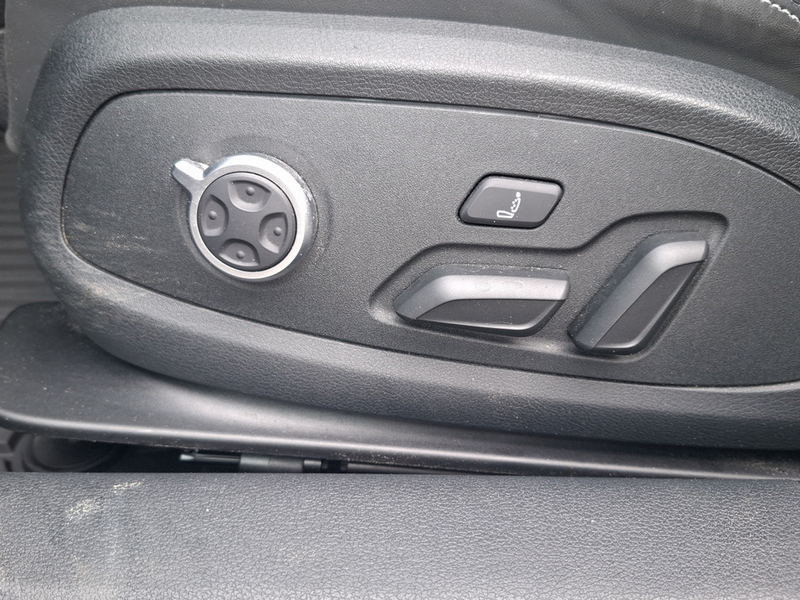 Audi A4 Avant 40 TDI quattro S line Head-Up, Matrix-LED, Ambiente — photo 20