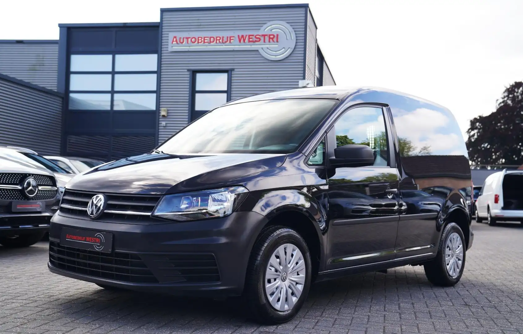 Volkswagen Caddy 2.0 TDI L1H1 BMT Trendline | Schuifdeur | Airco | Zwart - 1