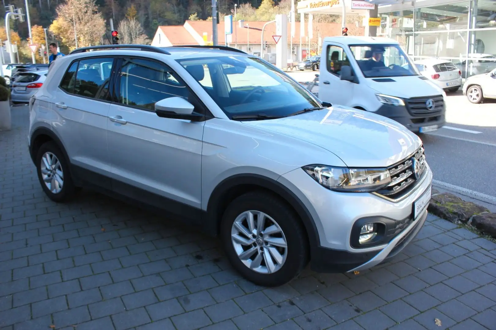 Volkswagen T-Cross Life 1.0 TSI Navi,PDC,NSW,SHZ,BT,Klima Silber - 2