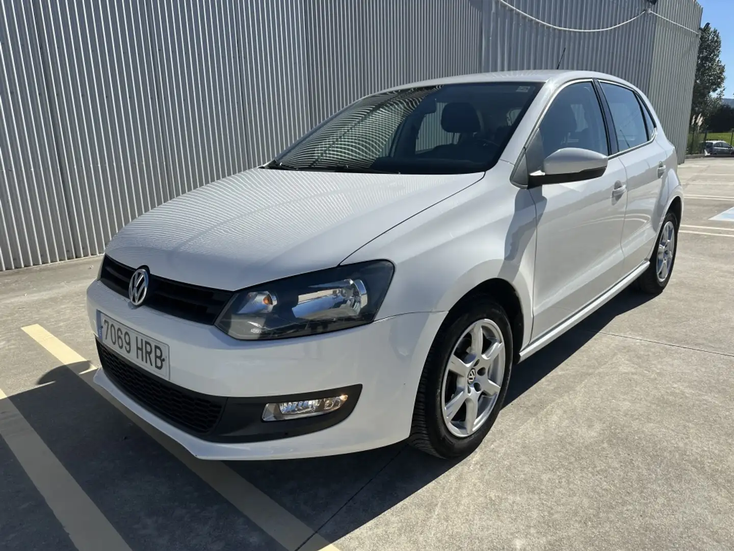 Volkswagen Polo 1.2 Advance 60 Blanc - 1