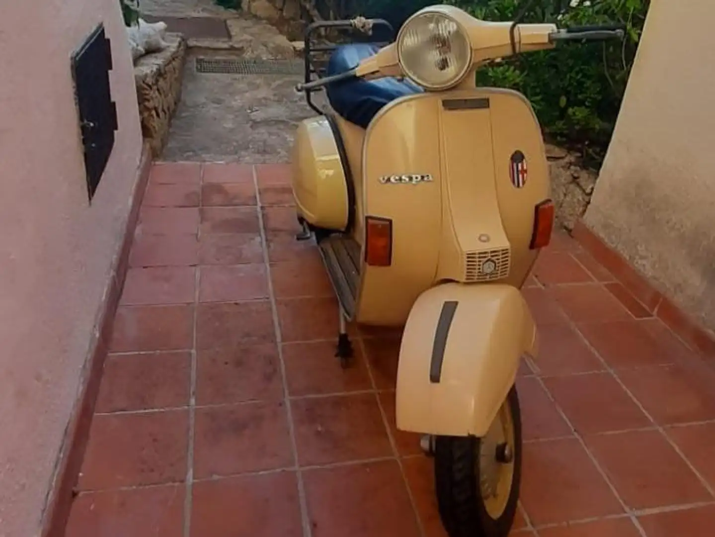 Vespa P 200 E Beige - 2