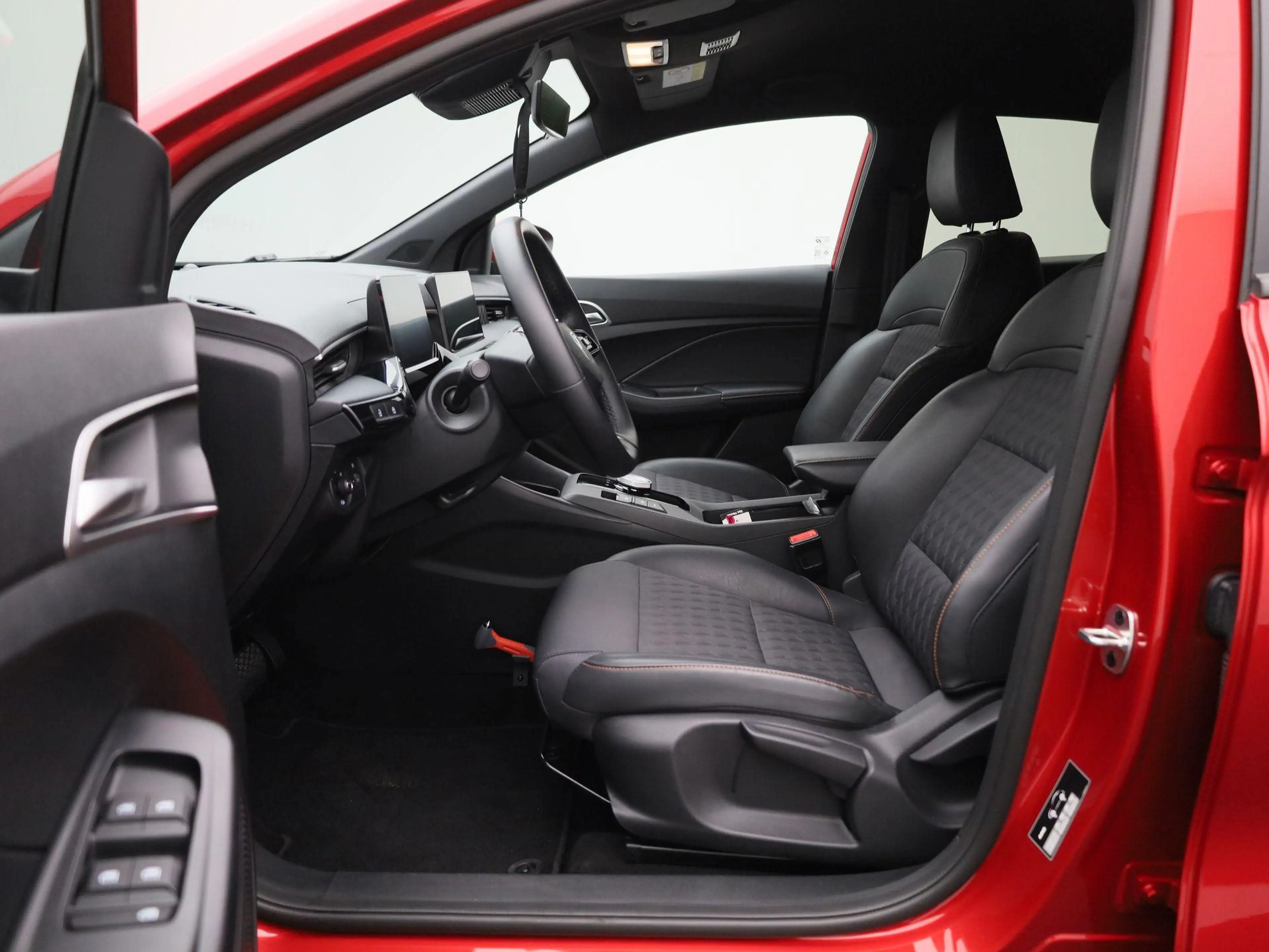 MG MG3 Hybrid+ 1.5 Hybrid+ Luxury — photo 11