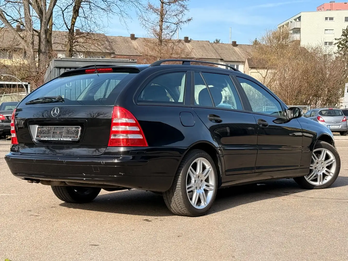 Mercedes-Benz C 230 K-T-Modell-Automatik- Navi-Xenon-Alu Negro - 2