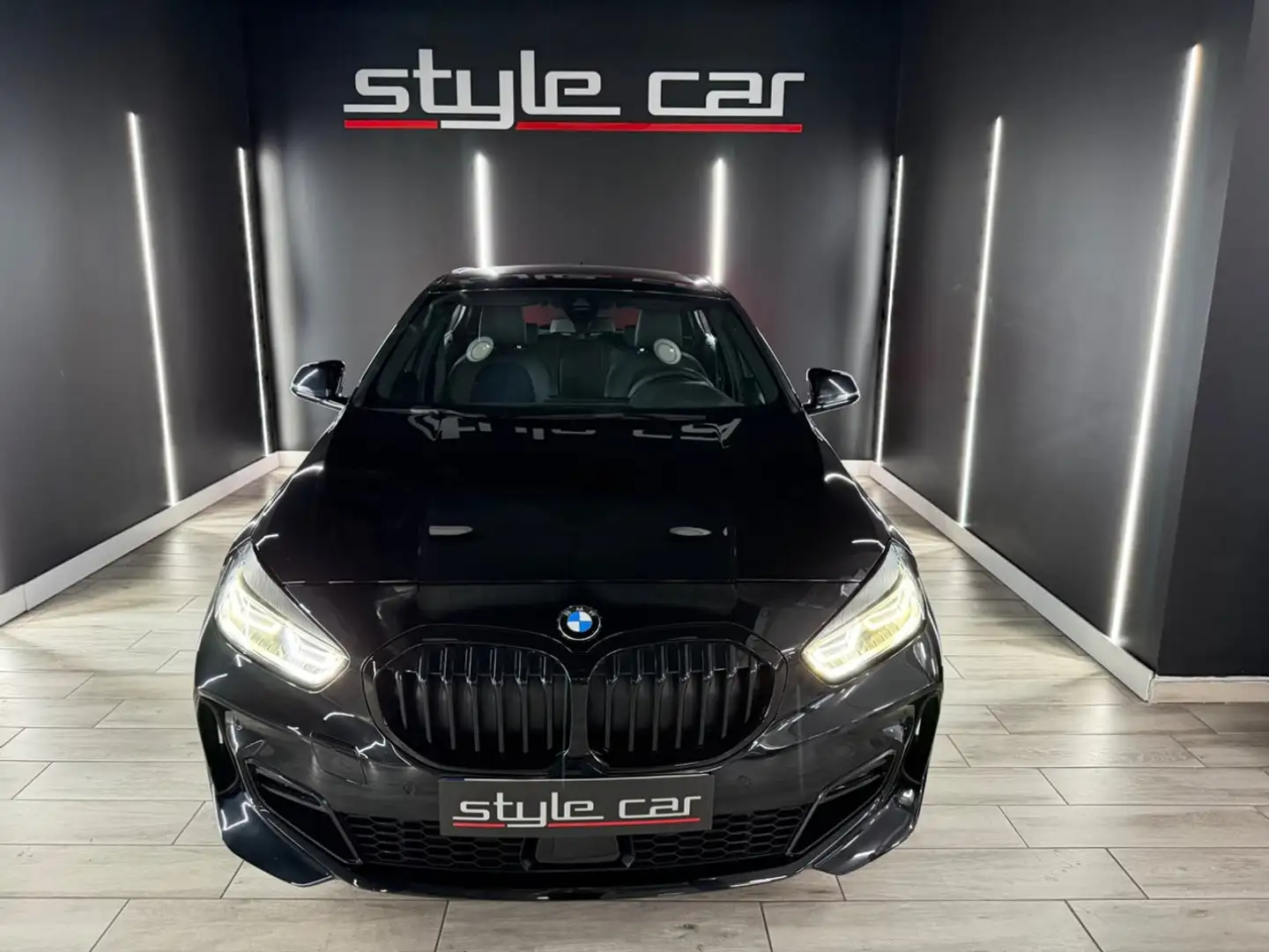 BMW 118 118iA Negro - 2