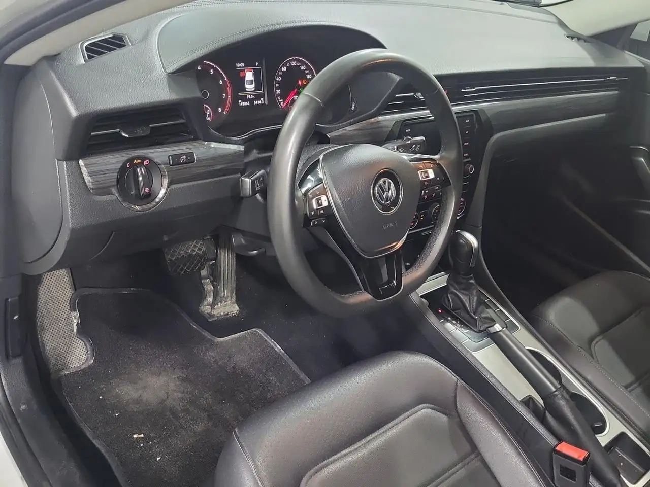 Volkswagen Passat снимка Volkswagen Passat