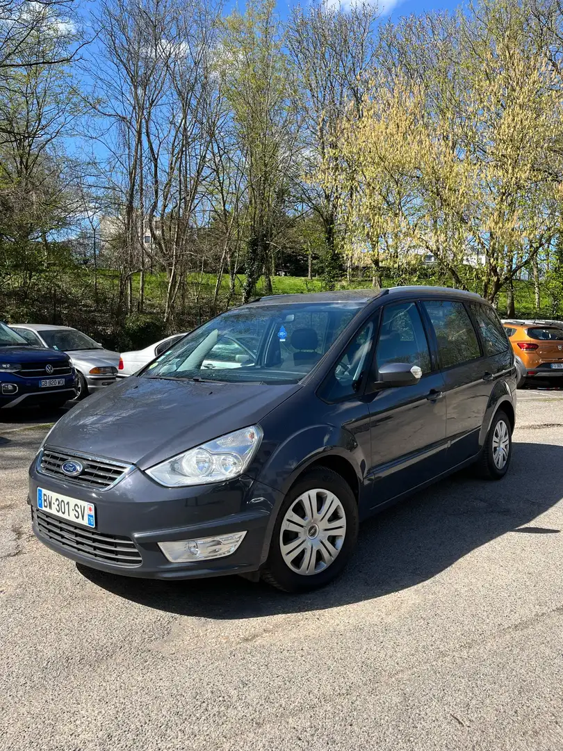 Ford Galaxy II 2.0 TDCI 140 FAP Trend Powershift A Bleu - 1