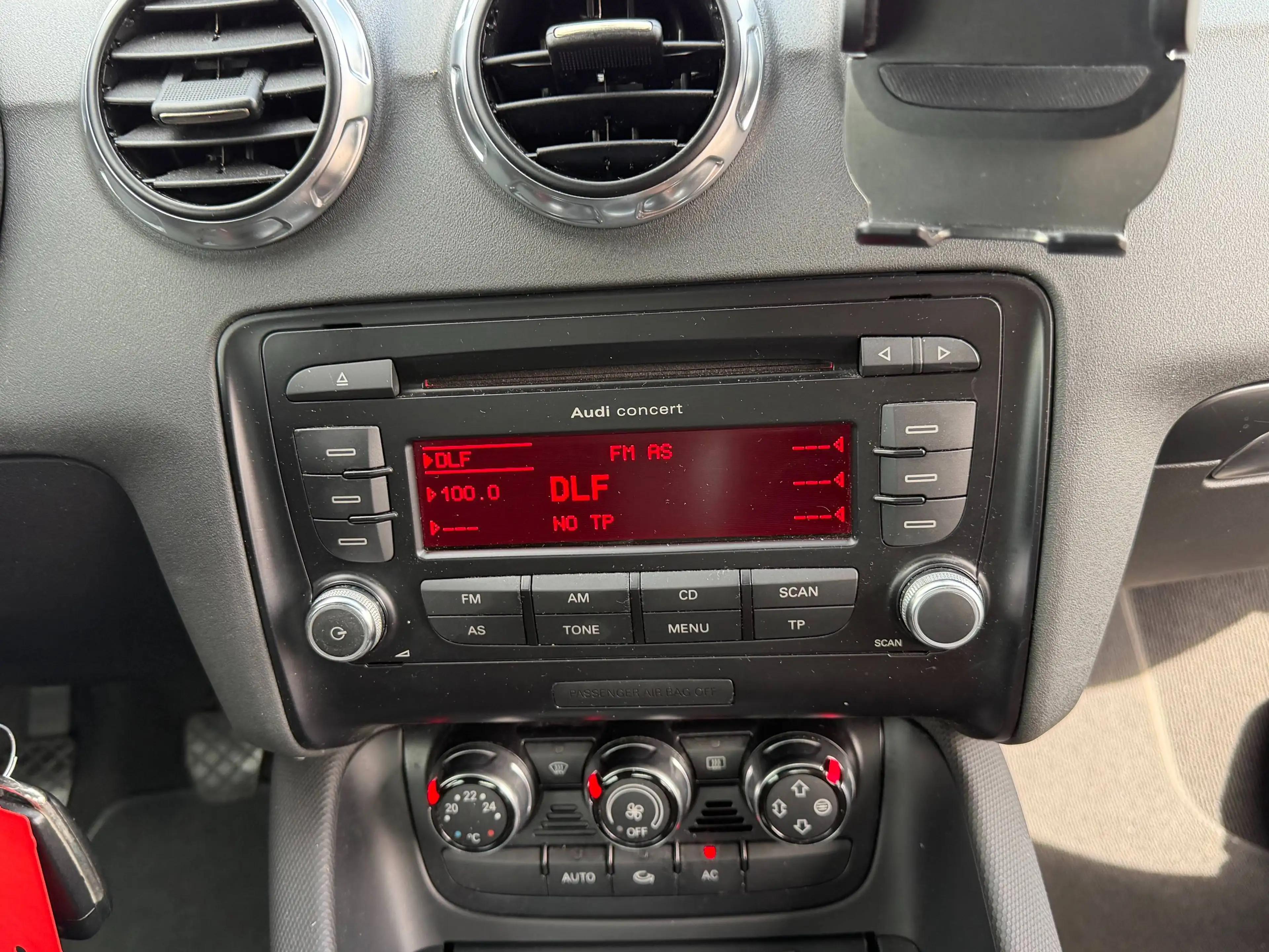 Audi TT TT Coupe1.8 TFSI/2Ha/TÜV 01.27/Bose/Alcantara/ZV — photo 14