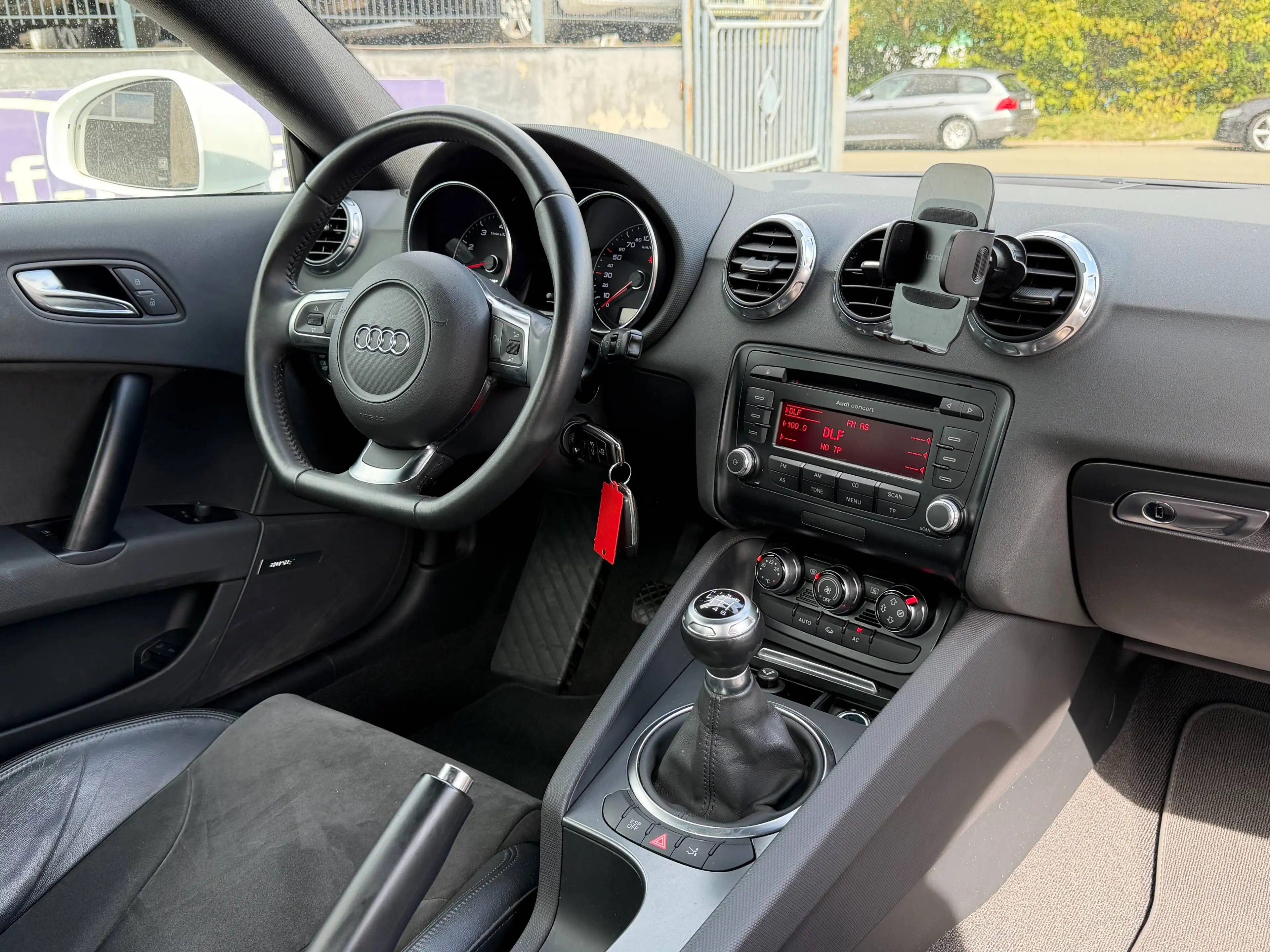 Audi TT TT Coupe1.8 TFSI/2Ha/TÜV 01.27/Bose/Alcantara/ZV — photo 13