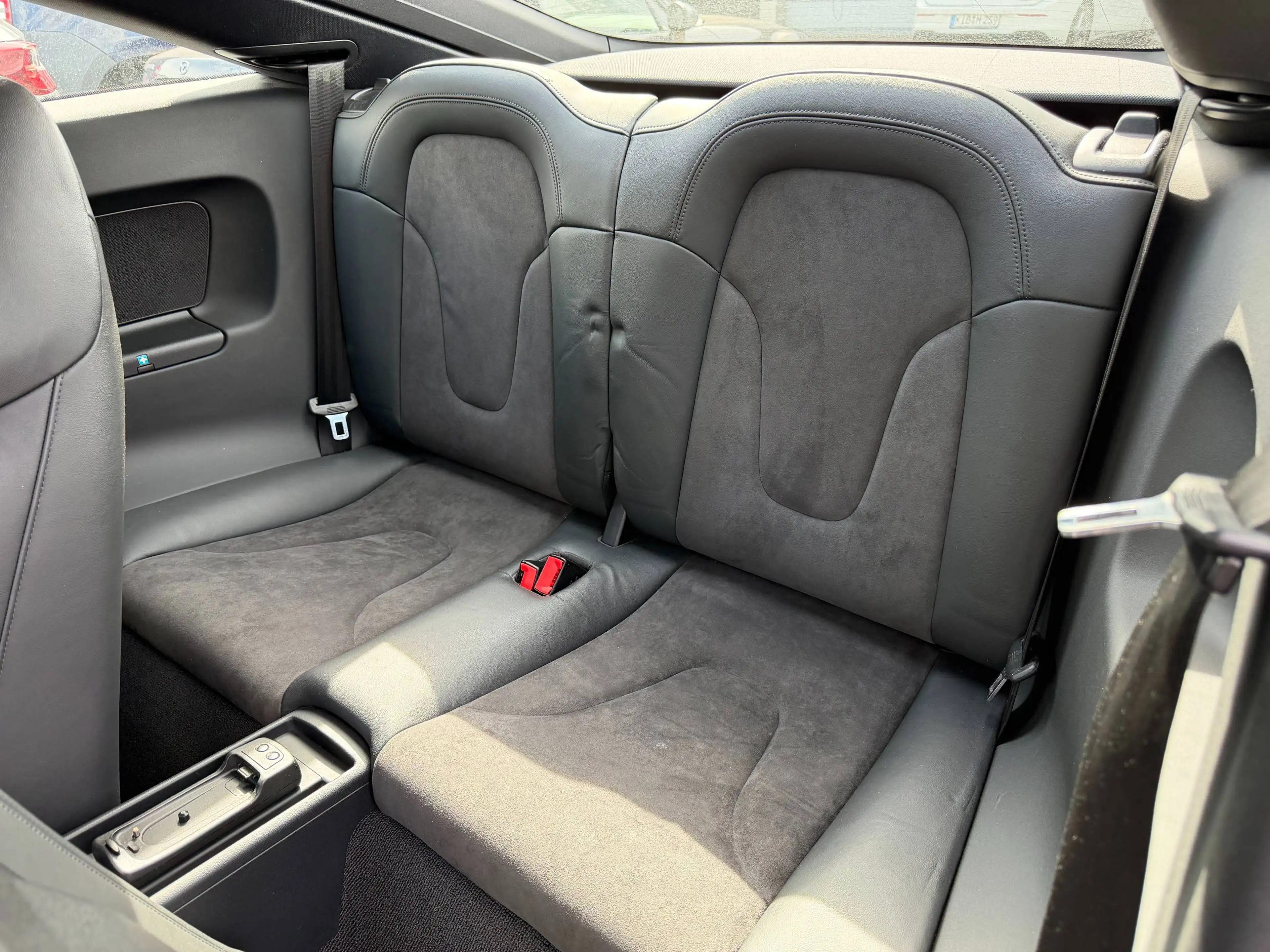 Audi TT TT Coupe1.8 TFSI/2Ha/TÜV 01.27/Bose/Alcantara/ZV — photo 11