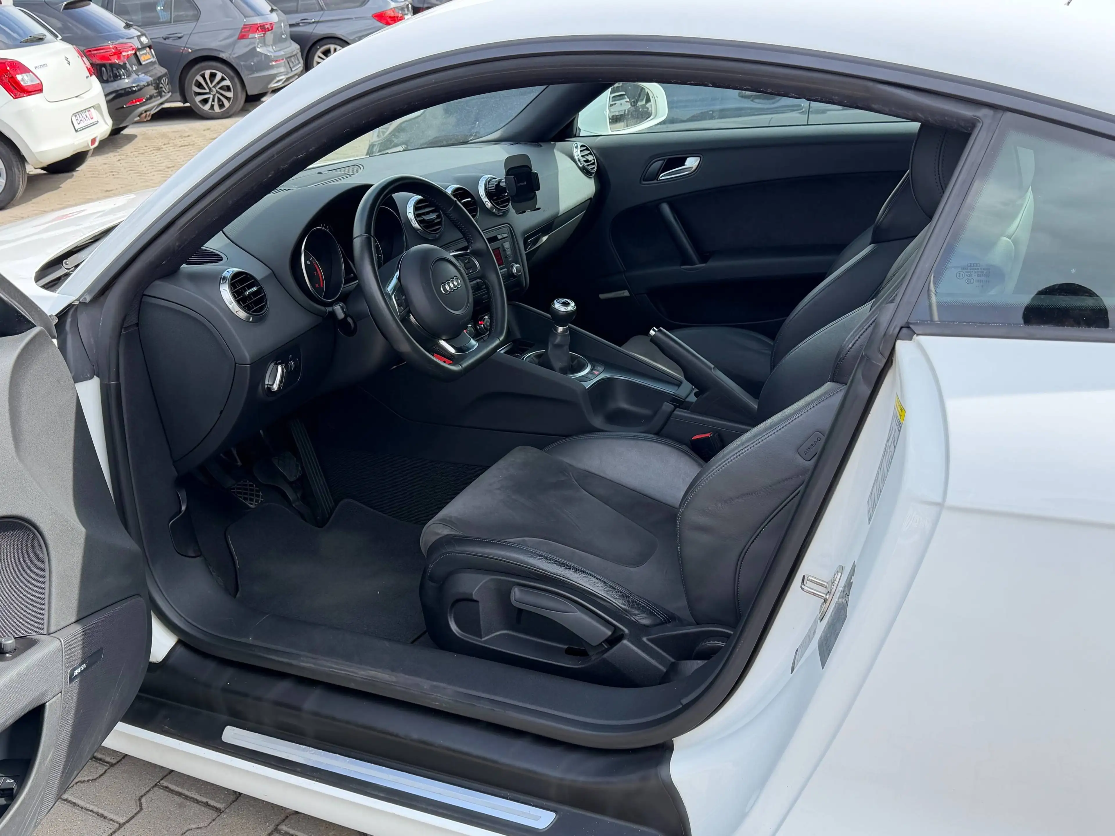 Audi TT TT Coupe1.8 TFSI/2Ha/TÜV 01.27/Bose/Alcantara/ZV — photo 9