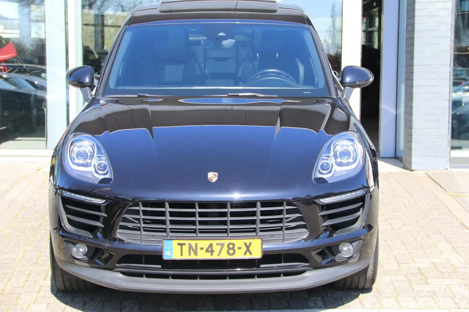 Porsche Macan 2.0 PANO-DAK DEALER OND. NL-AUTO NAP! Zwart - 2