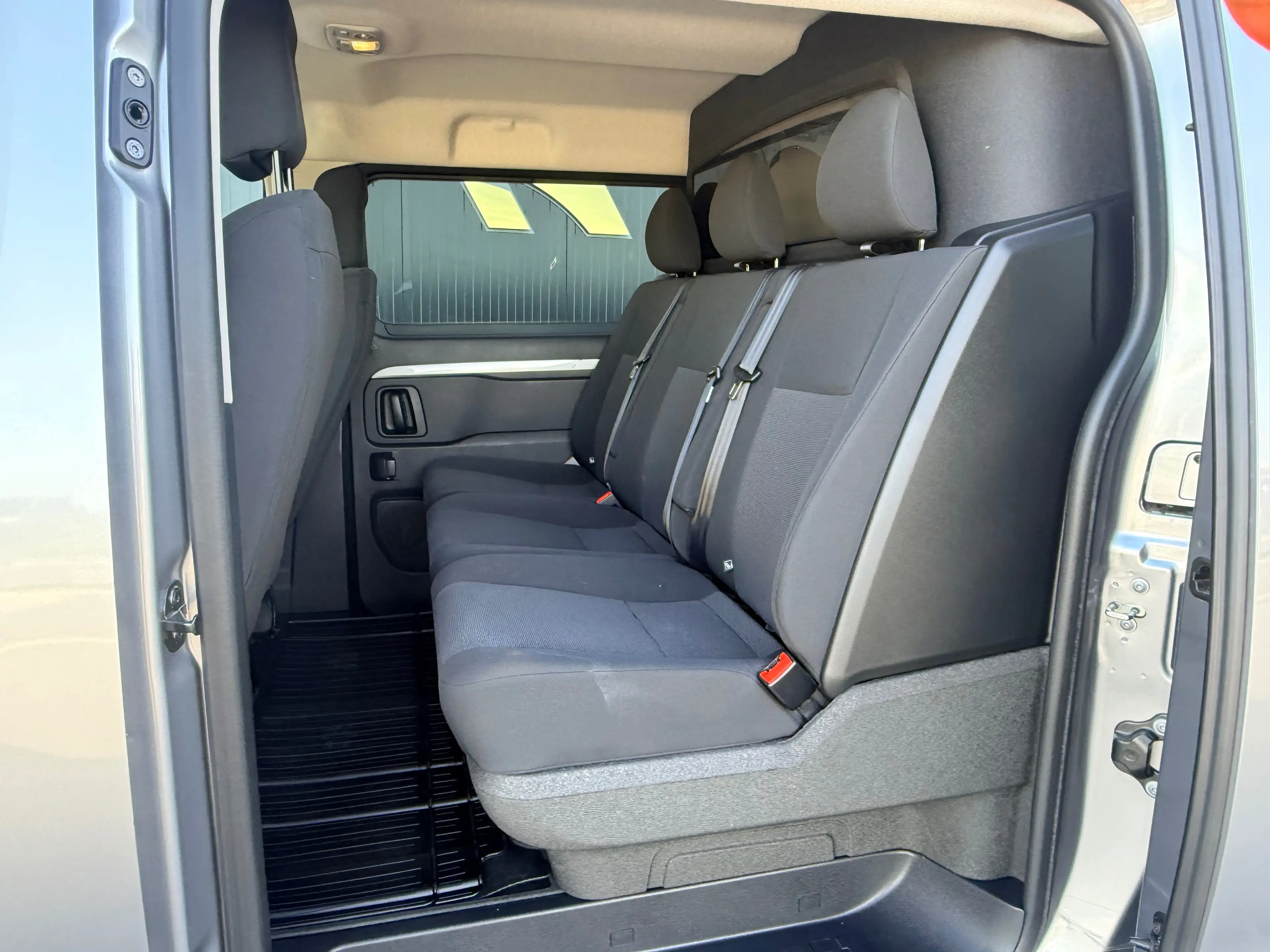 Toyota Proace 2.0 D-4D LONG CHASSIS 5PLACES GARANTIE 2035 TVA / BTW — photo 4