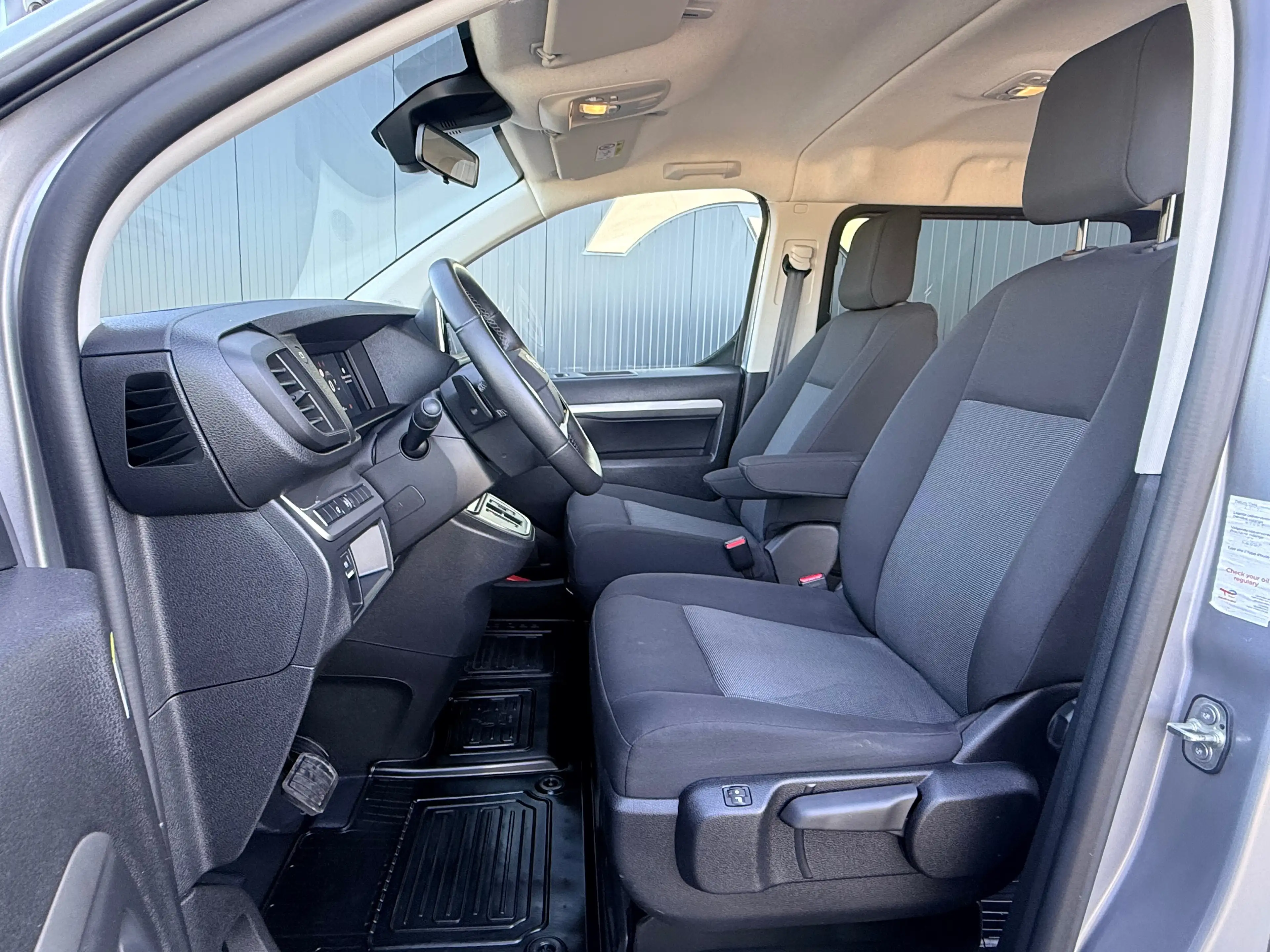 Toyota Proace 2.0 D-4D LONG CHASSIS 5PLACES GARANTIE 2035 TVA / BTW — photo 3