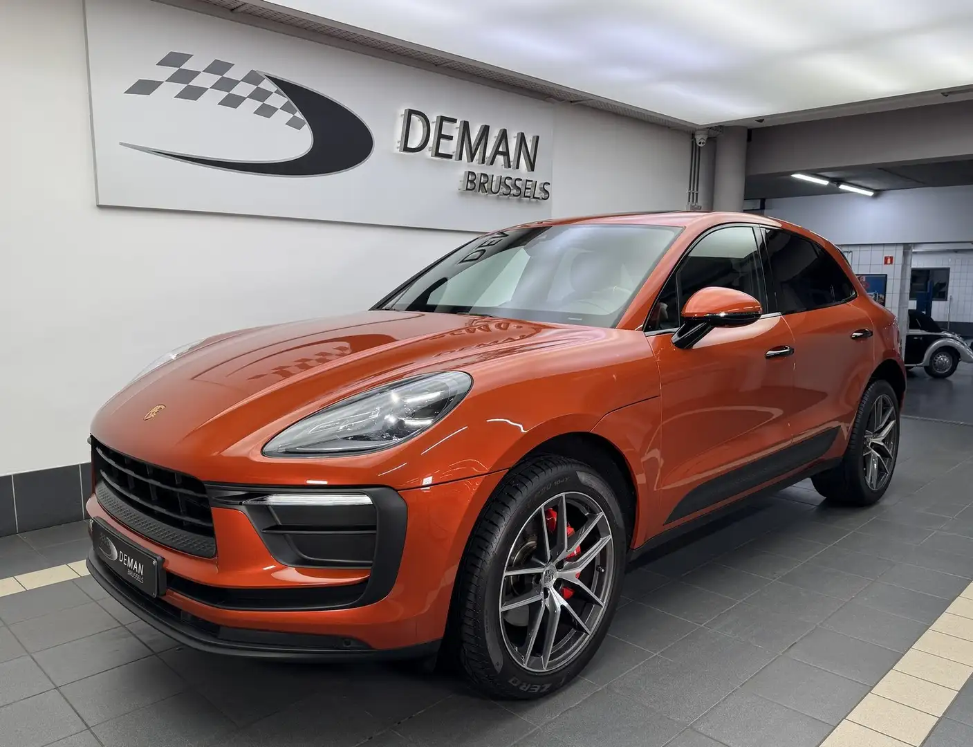 Porsche Macan 2.0 * PDK * échappements Sport * Toit ouvrant Orange - 1