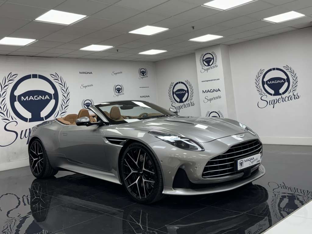 Aston Martin DB12 4.0 V8 - foto 1