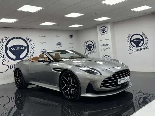 Aston Martin DB12 4.0 V8