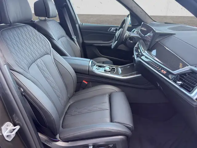 BMW X5 view 15