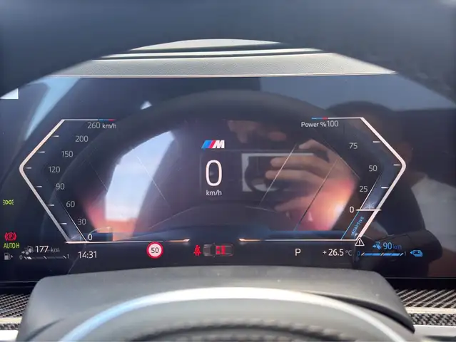 BMW X5 view 10