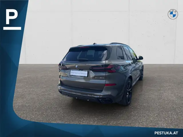 BMW X5 view 4