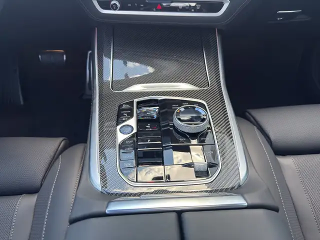 BMW X5 view 14