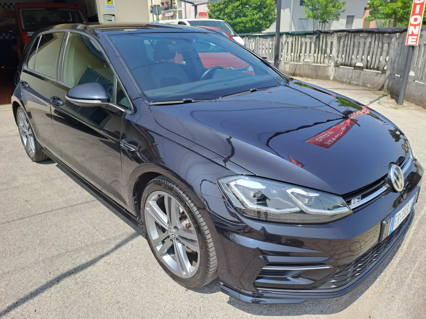 Volkswagen Golf 1.5 TSI 150CV DSG R-LINE Grigio - 2