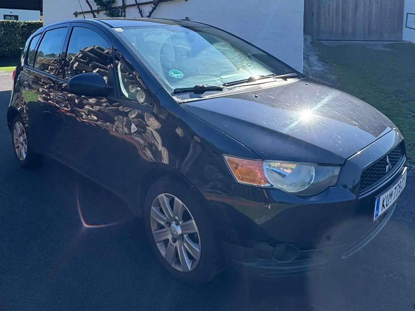 Mitsubishi Colt Colt 5dr 1,3 MPI Invite Clear Tec Invite Schwarz - 2