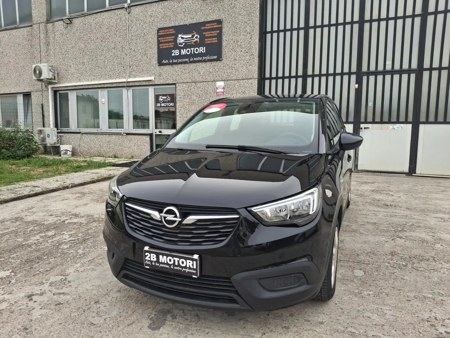 Opel Crossland Crossland X 1.2 12V Advance Schwarz - 1