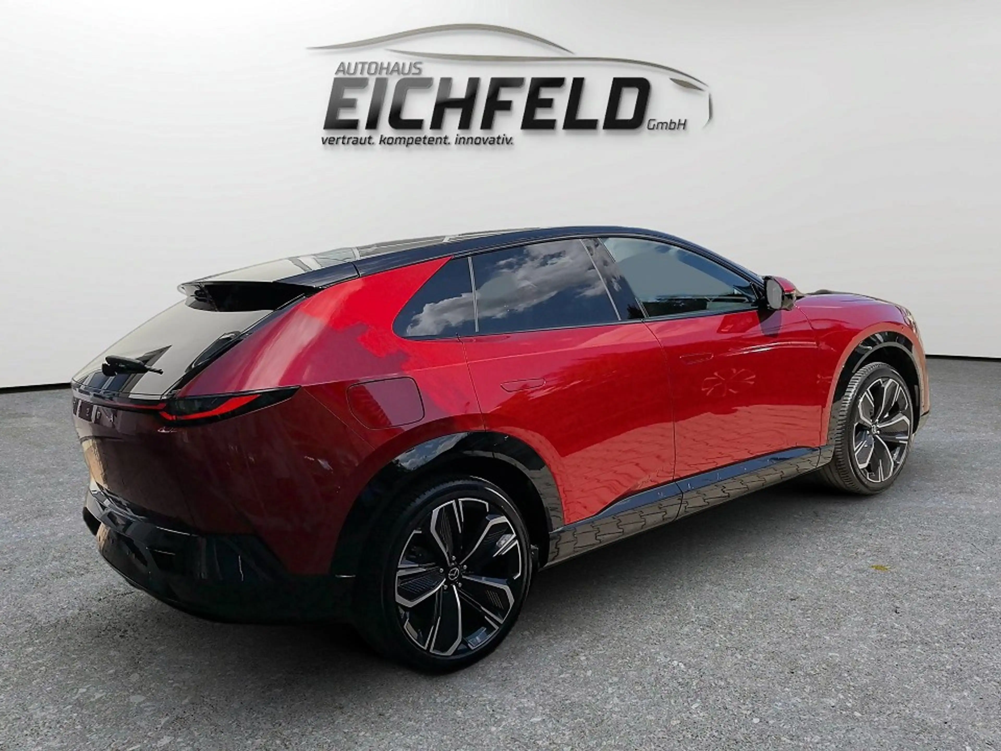 Mazda CX-6e EV 258ps — photo 5