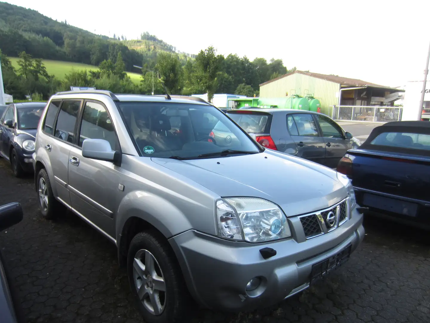 Nissan X-Trail Elegance Grau - 1
