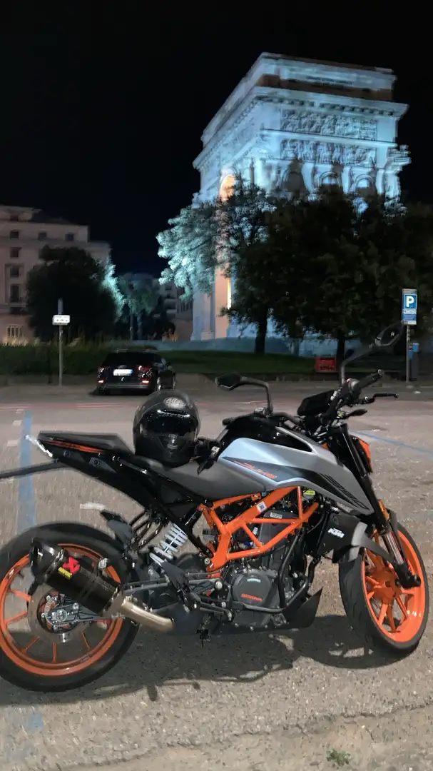 KTM 390 Duke - 1